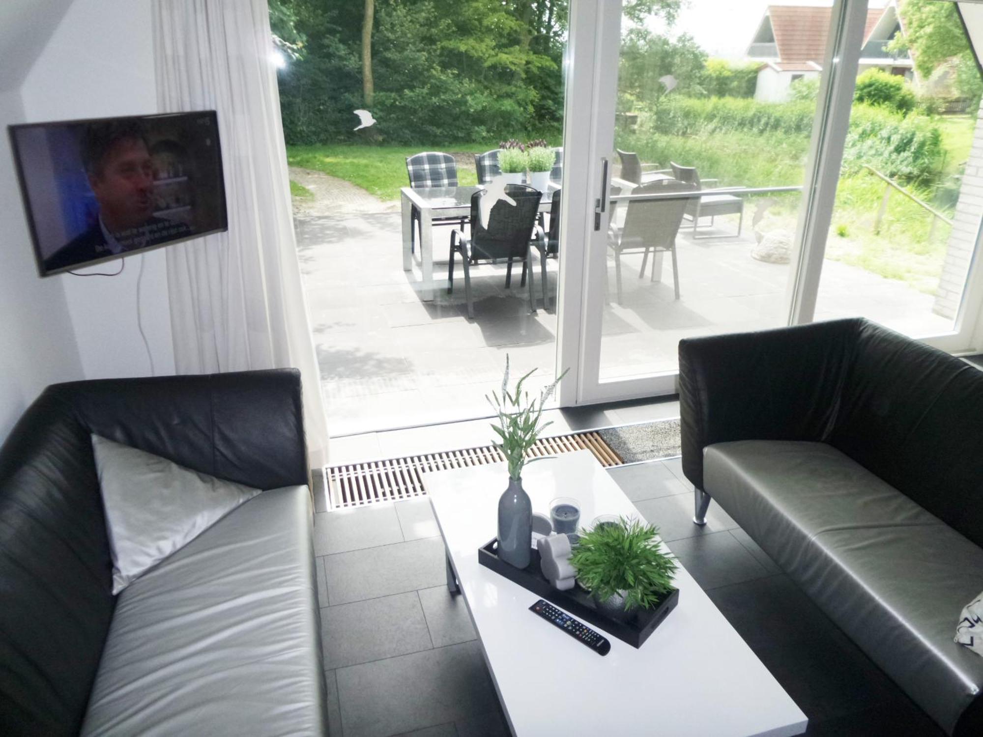 Sonnenhaus 6 Pers House With Sunny Terrace At A Typical Dutch Canal & By Lauwersmeer Lake. Anjum Екстер'єр фото
